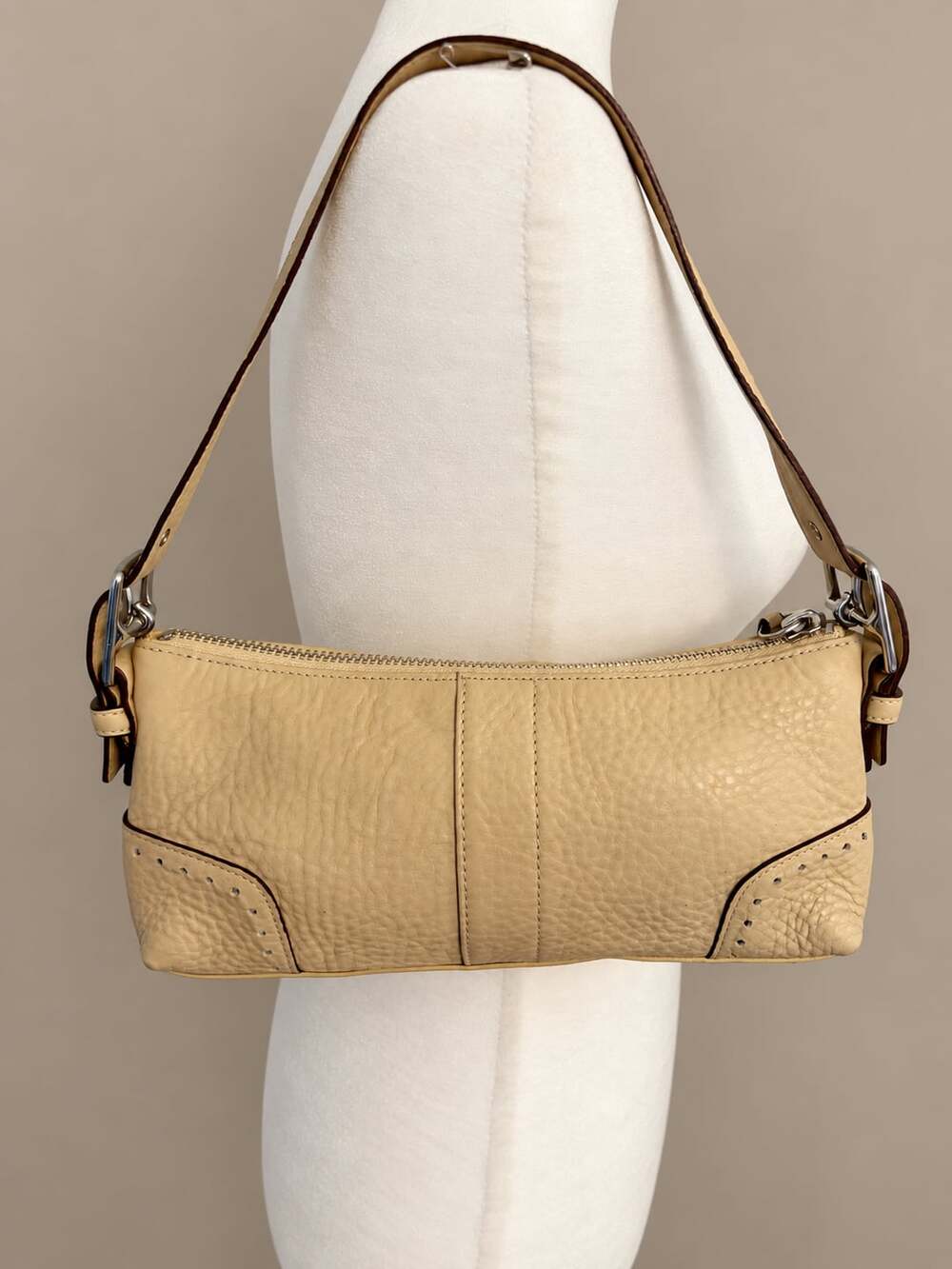 Vintage/Y2K Coach Hamilton baguette shoulder bag pebbled leather, style 5052.t
